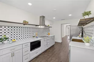 721 Chilt Dr, Brandon, FL 33510 - Photo 11