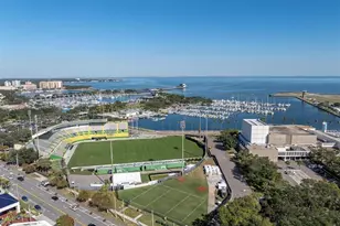 210 5th Ave S, Saint Petersburg, FL 33701 - Photo 23