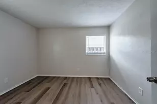 168 Southeast Blvd N, Saint Petersburg, FL 33703 - Photo 13