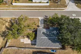 168 Southeast Blvd N, Saint Petersburg, FL 33703 - Photo 37