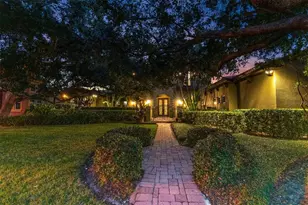 10221 Golden Eagle Dr, Largo, FL 33778 - Photo 5