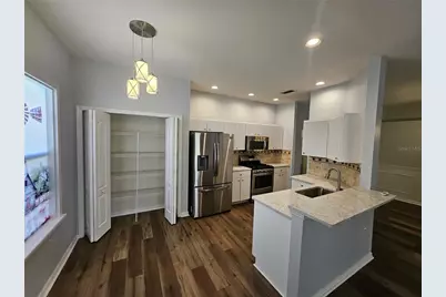 7715 Bristol Park Drive, Apollo Beach, FL 33572 - Photo 3