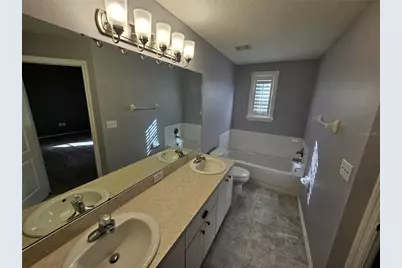 7715 Bristol Park Drive, Apollo Beach, FL 33572 - Photo 19