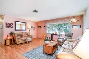 4652 Maceachen Blvd, Sarasota, FL 34233 - Photo 9