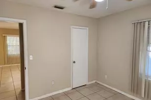 3904 W Walnut St, Tampa, FL 33607 - Photo 13