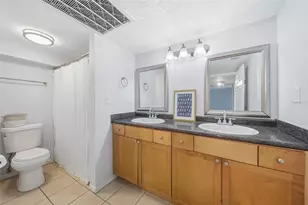 220 Pompano Dr SE, Saint Petersburg, FL 33705 - Photo 17