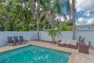 13834 Cherry Creek Dr, Tampa, FL 33618 - Photo 47