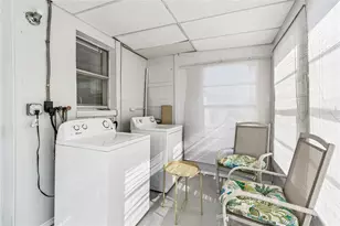 5122 Iris Dr N, Pinellas Park, FL 33782 - Photo 15