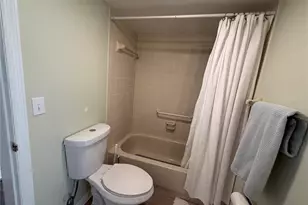 6916 Stonesthrow Cir N, Saint Petersburg, FL 33710 - Photo 5