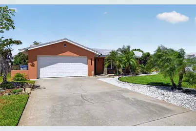 4461 38th Way S, Saint Petersburg, FL 33711 - Photo 3