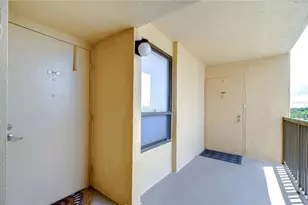 2616 Cove Cay Dr, Clearwater, FL 33760 - Photo 9