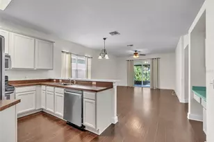 6927 Surrey Hill Pl, Apollo Beach, FL 33572 - Photo 7