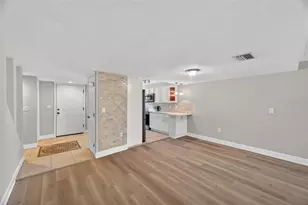 13601 Frigate Ct, Clearwater, FL 33762 - Photo 11