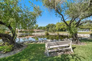 9747 86th Ave, Seminole, FL 33777 - Photo 33