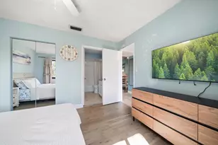 9747 86th Ave, Seminole, FL 33777 - Photo 17