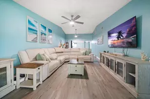 9747 86th Ave, Seminole, FL 33777 - Photo 11