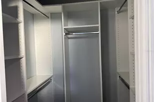 156 39th Ave NE, Saint Petersburg, FL 33703 - Photo 7