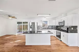 3088 50th Ave N, Saint Petersburg, FL 33714 - Photo 3