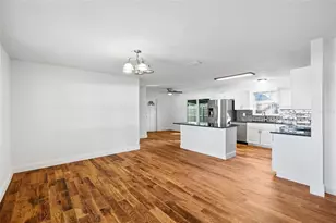 3088 50th Ave N, Saint Petersburg, FL 33714 - Photo 9