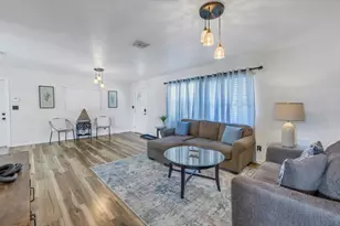 8199 115th St, Seminole, FL 33772 - Photo 5