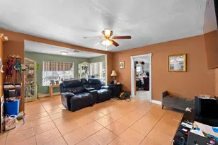 6807 N Himes Ave, Tampa, FL 33614 - Photo 11