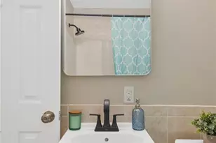 5226 Lime Ave, Seffner, FL 33584 - Photo 11