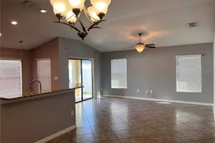 11018 Whittney Chase Dr, Riverview, FL 33579 - Photo 3