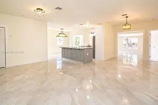 2810 SW 114th Ave, Miami, FL 33165 - Photo 9