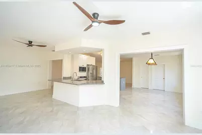 2810 SW 114th Avenue, Miami, FL 33165 - Photo 13