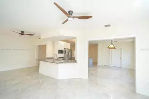 2810 SW 114th Ave, Miami, FL 33165 - Photo 13