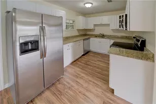 6126 Whiteway Dr, Temple Terrace, FL 33617 - Photo 3