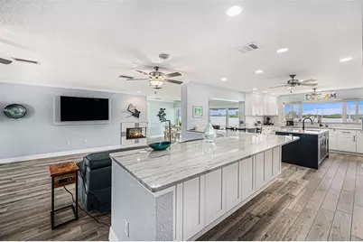 5694 Oakhurst Drive, Seminole, FL 33772 - Photo 15