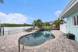 5694 Oakhurst Dr, Seminole, FL 33772 - Photo 47