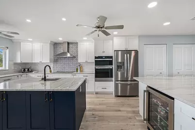 5694 Oakhurst Drive, Seminole, FL 33772 - Photo 11