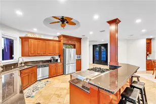 7924 3rd Ave S, Saint Petersburg, FL 33707 - Photo 23