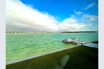 250 126th Avenue #202, Treasure Island, FL 33706 - Photo 7