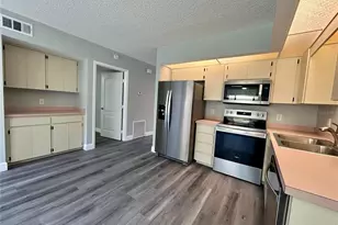 2294 Belgian Ln, Clearwater, FL 33763 - Photo 11