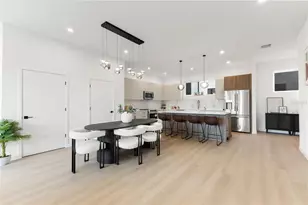 2104 4th St S, Saint Petersburg, FL 33705 - Photo 13