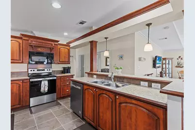 10054 Collingwood Avenue, Dade City, FL 33525 - Photo 3