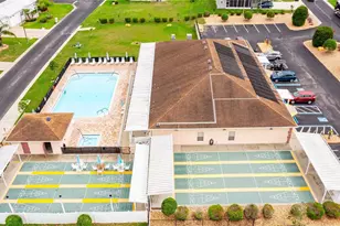 37510 New Horizons Blvd, Zephyrhills, FL 33541 - Photo 43