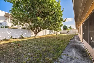 1715 S Jefferson Ave, Largo, FL 33770 - Photo 27