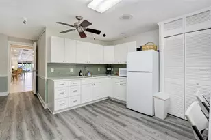 100 Bluff View Dr, Belleair Bluffs, FL 33770 - Photo 29