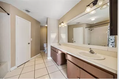 10815 Venice Circle, Tampa, FL 33635 - Photo 9