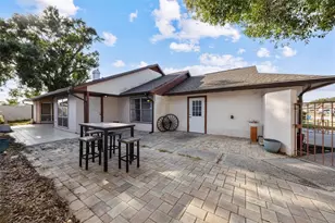 10815 Venice Cir, Tampa, FL 33635 - Photo 25