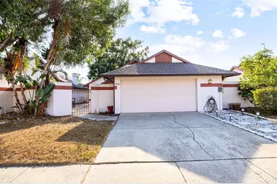 10815 Venice Circle, Tampa, FL 33635 - Photo 3
