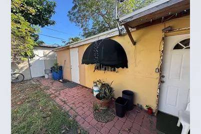 1025 NW 31st Avenue, Miami, FL 33125 - Photo 19