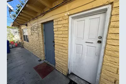 1025 NW 31st Avenue, Miami, FL 33125 - Photo 15