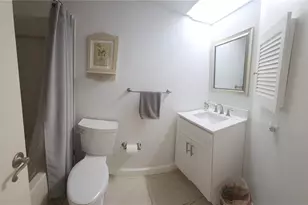 1515 Pinellas Bayway S, Saint Petersburg, FL 33715 - Photo 5