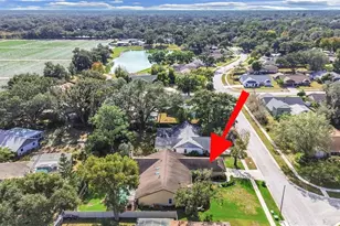 305 Running Horse Rd, Seffner, FL 33584 - Photo 5
