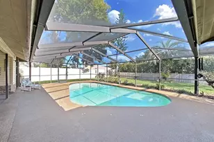 305 Running Horse Rd, Seffner, FL 33584 - Photo 47